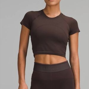 Swiftly Tech Cropped lululemon Dark Brown Crop Top Size 2